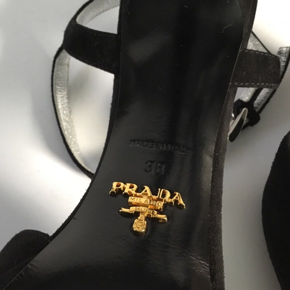 PRADA - Picture 8 of 8